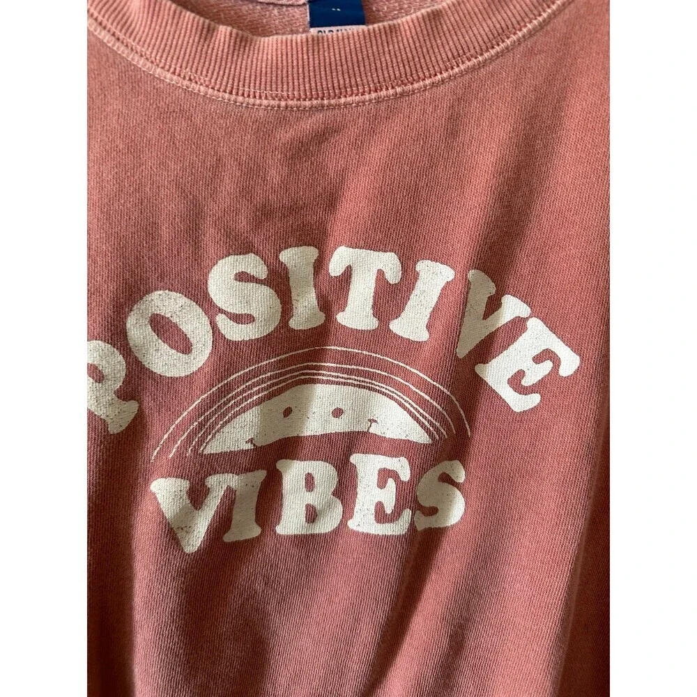 Old Navy women’s size Medium Positive Vibes sweater